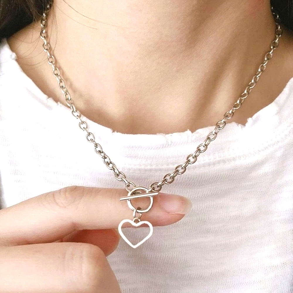 Chunky Heart Charm Toggle Necklace